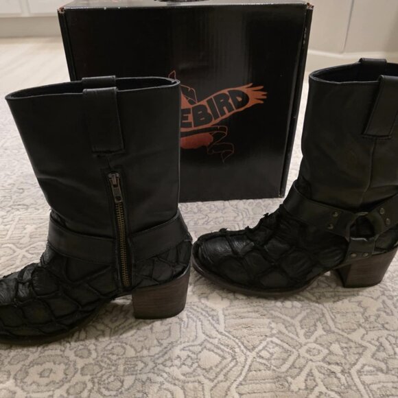 Freebird by Steven Black Ankle Boots - Picture 9 of 11